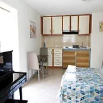 Maisonnete Lilian *