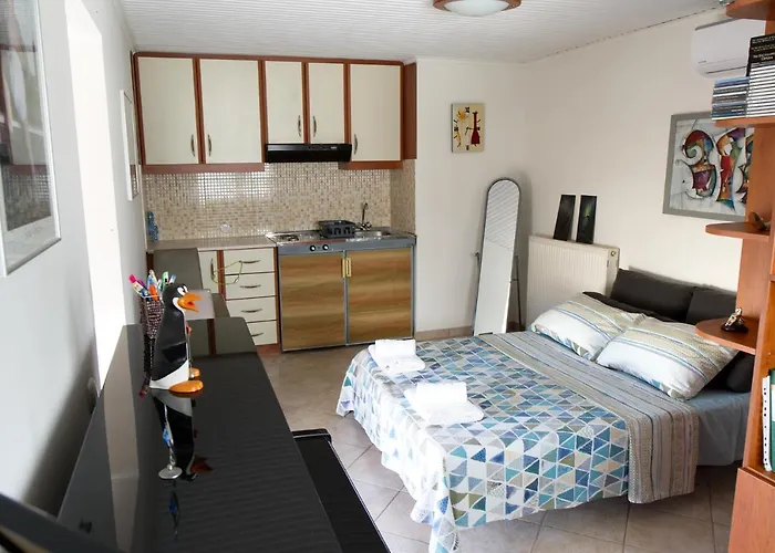 Maisonnete Lilian 펜션 Rhodes City
