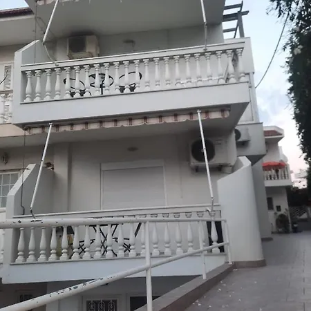 Semesterbostad Maisonnete Lilian *